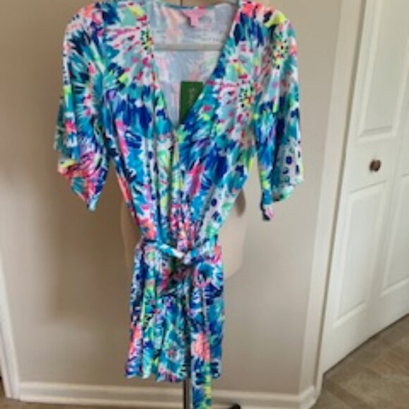NWT Lilly Pulitzer Madilyn Romp V-neck, tie with elastic waist, flutter sleeves - Picture 7 of 9